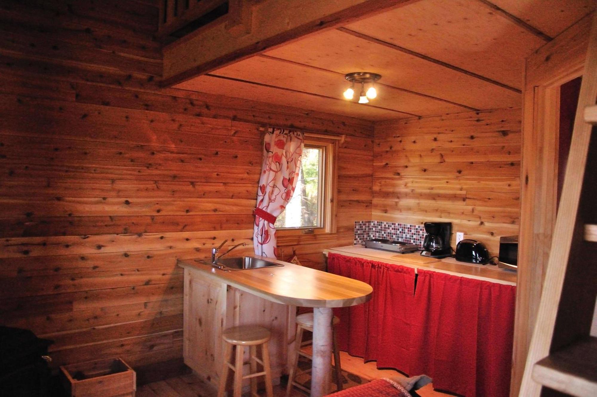 Les Cabanes Du Trappeur Wentworth-Nord Exterior photo